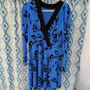 WHBM Ladies Size 14 Blue Black Floral Reversible Knit Wrap Front Dress No Belt